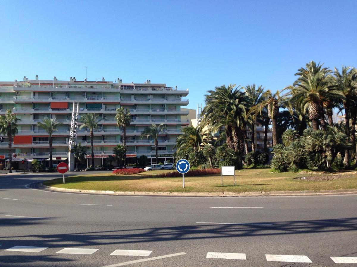 Ferienwohnung Book Mercurio Salou Zimmer foto